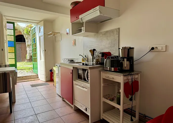 Appartement Au Coeur Du Village Avec Terrasse Et Parking Proche De Pamiers