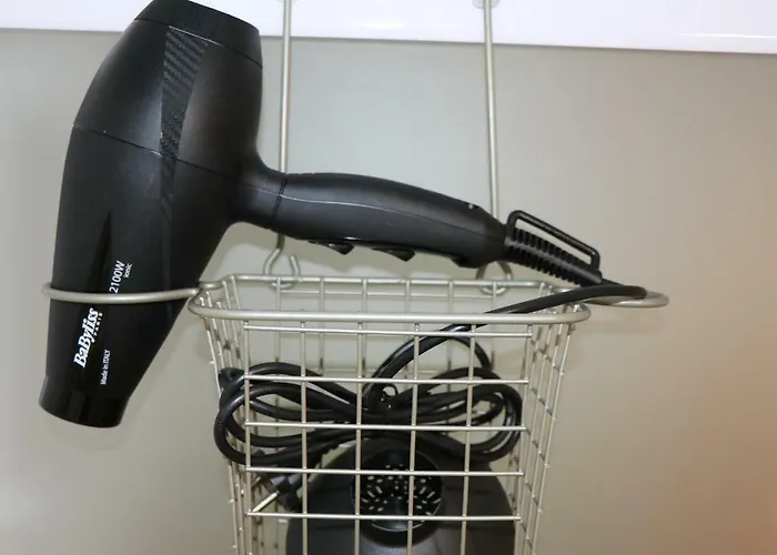 Au Coeur Du Village Avec Terrasse Et Parking Proche De Pamiers Appartement *